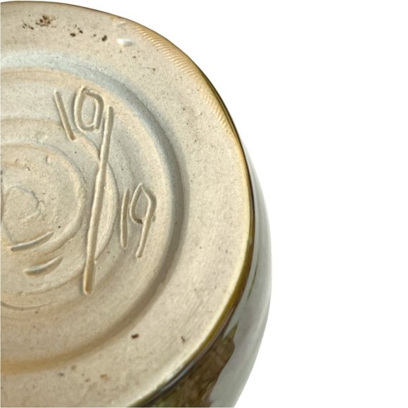 Stunning DOUBLE-SIDED and MARKED Pinched POTTERY Vase Applique Adorment 10 of 19 - Picture 9 of 10